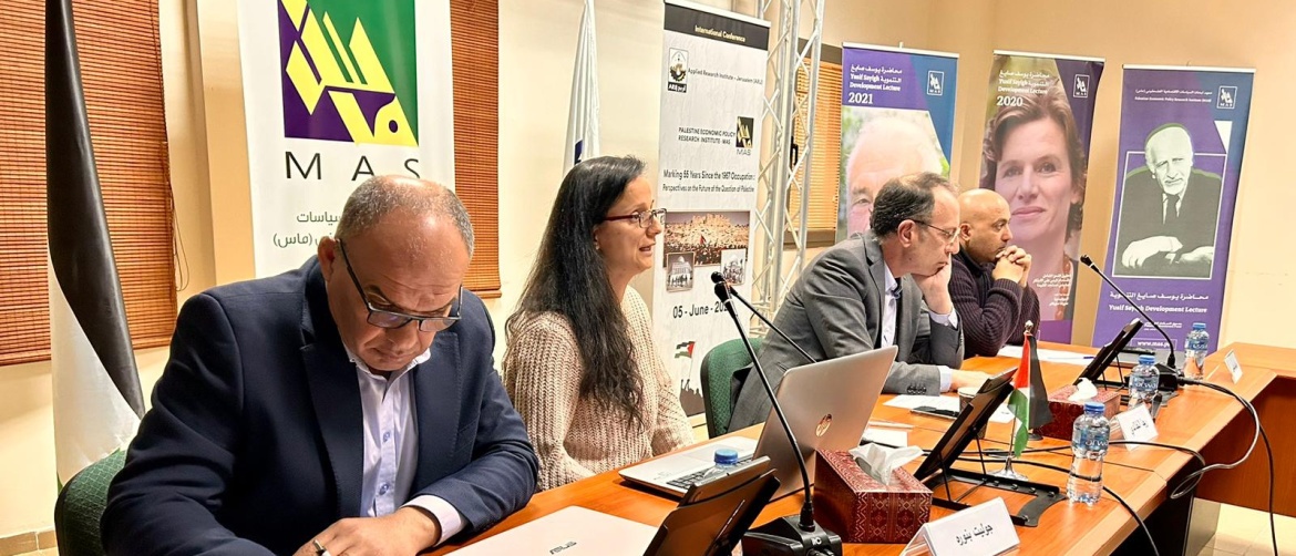[بالفيديو] الاستيطان الإسرلئيلي في الضفة الغربية المحتلة : من بؤر الى تكتلات حضرية - اعداد معهد أريج
