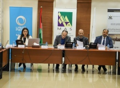  ماس يناقش تغير مفهوم العمل بعد جائحة كوفيد-19 في فلسطين: ما مدى استمرارية العمل عن بُعد والعمل الهجين؟