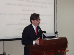 MAS Organized a Lecture on Trends in Global Economic Development and the Outlook for 2015 Delivered by the Chairman of President Obama&rsquo;s Council of Economic Advisors