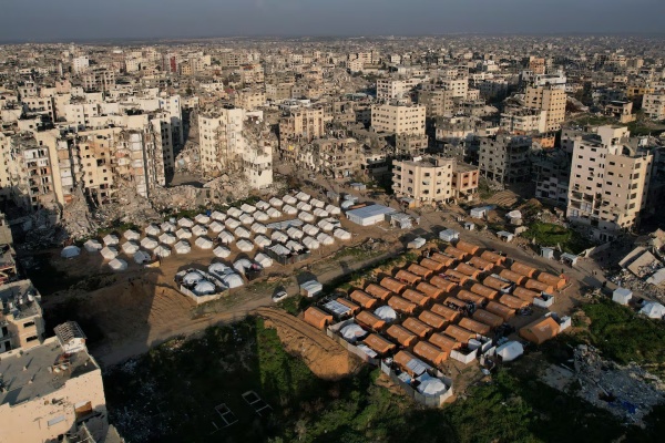 غزة ما بعد الحرب: رؤى مقارنة للتعافي، وإعادة الاعمار، والمستقبل السياسي 
