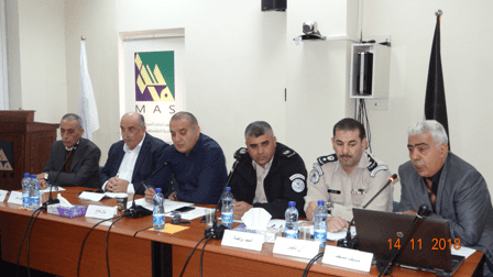 جلسة طاولة مستديرة في ماس حول  "مخاطر التهريب الجمركي والتهرب الضريبي وأثرهما على الخزينة والسوق الفلسطينية، وسبل الحد منهما 
